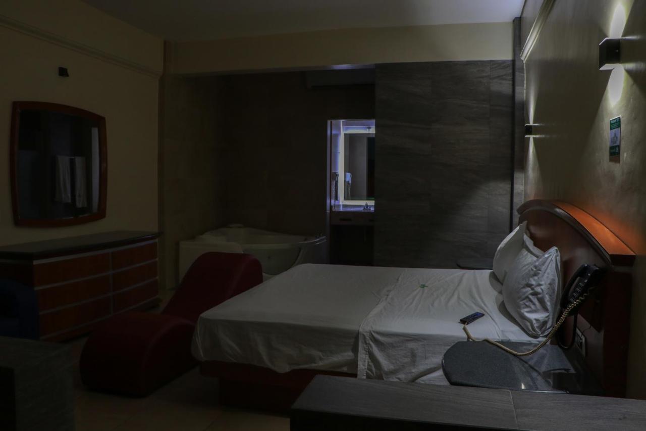 Autohotel Ilussion Córdoba Eksteriør bilde