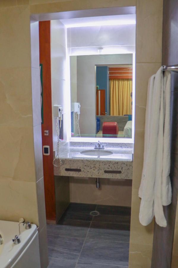 Autohotel Ilussion Córdoba Eksteriør bilde