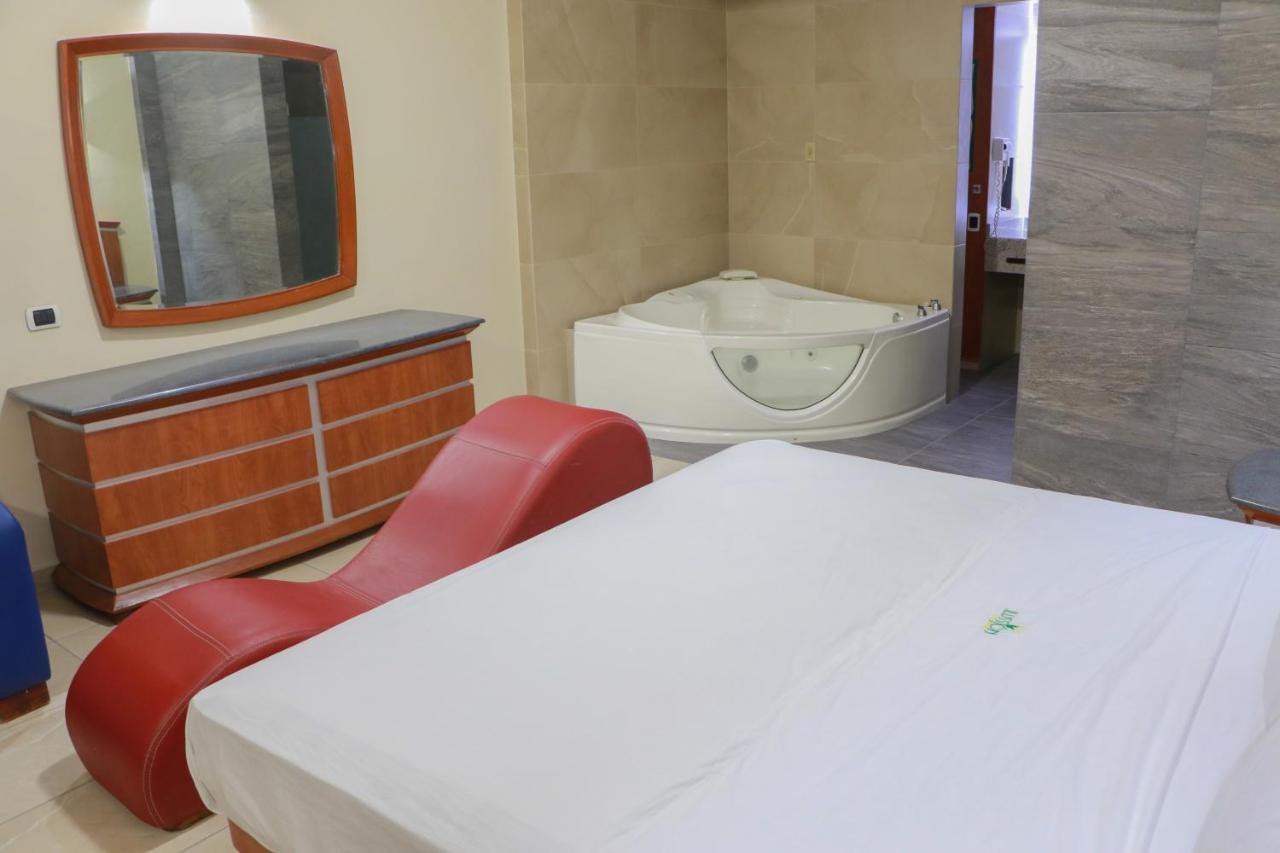 Autohotel Ilussion Córdoba Eksteriør bilde