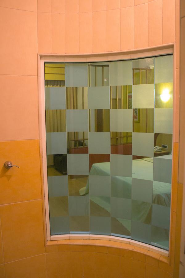 Autohotel Ilussion Córdoba Eksteriør bilde